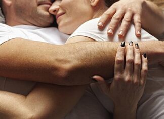 Мужчины и женщины рассказали, чем занимаются сразу после секса