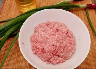 Что добавить в фарш для люля-кебаб, чтобы он не падал с шампура: кавказский секрет