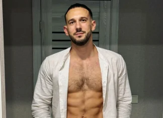 Фитнес-тренер умер во время челленджа: он набирал вес, чтобы эффектно его сбросить