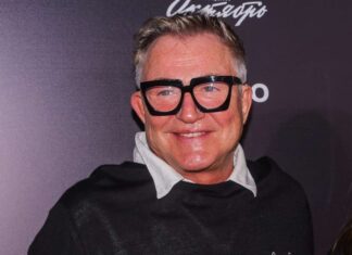 Намек на новую любовь? Причины и подробности внезапного отъезда Дмитрия Диброва из России