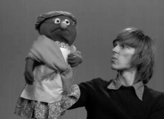 Умер Дэнни Сигрен — первый исполнитель роли Человека-паука и звезда «Улицы Сезам»