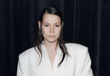 Ида Галич совершила редкий выход в свет: счастливая и с женихом