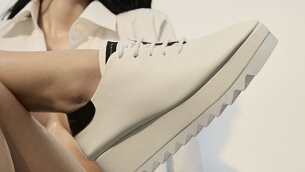 Почему культовые «оксфорды» из 2010-х снова популярны