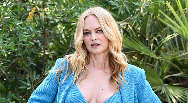 55-летняя звезда «Твин Пикса» попала в объектив папарацци в бикини