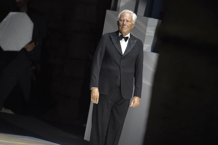 35 культовых образов звезд в нарядах Джорджо Армани