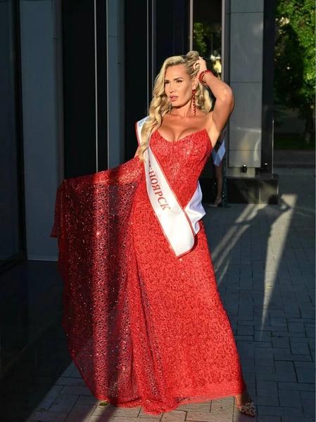 40-летняя бизнесвумен из Красноярска стала Mrs. Supranational — 33 фото замужней королевы красоты