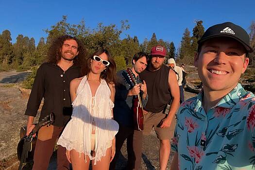 Дочь Деми Мур снялась в нижнем белье