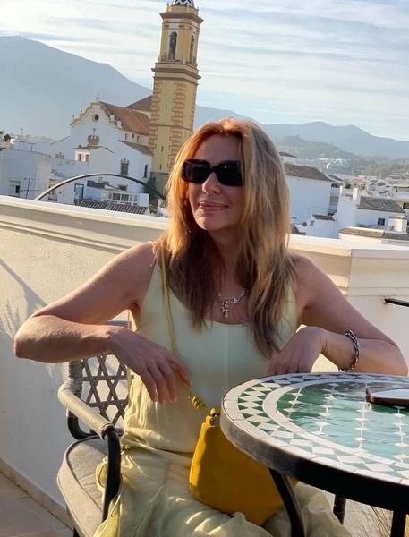 60-летняя Алена Апина в бикини — наш ответ нестареющей Лиз Херли