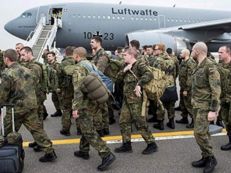 AP: Европа тайно планирует отправить войска на Украину