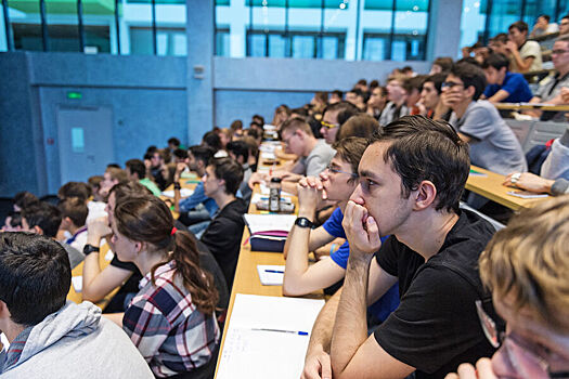 Россия меняет систему образования: что ждет студентов и преподавателей