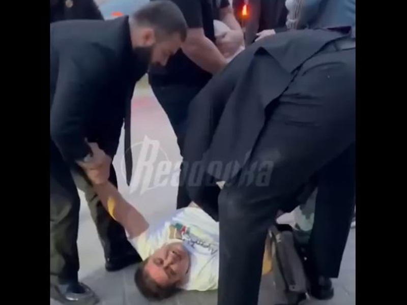 Бизнес-тренера похитили в Москве у Ярославского вокзала и увезли в багажнике Mercedes со спецсигналами