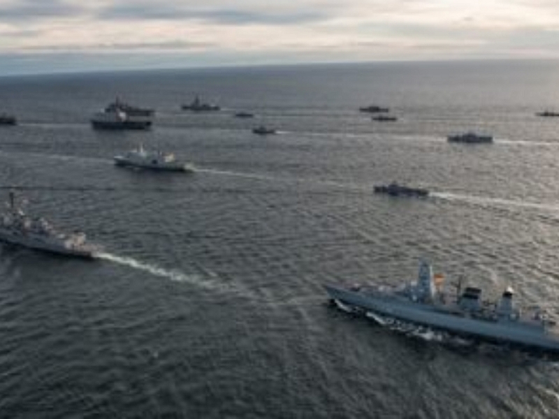 Британия в панике: военная армада Путина идет через Ла-Манш — The Sun