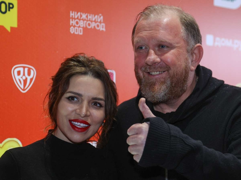 Будет параллельно судиться с двумя женами? Как пройдет развод шефа Ивлева с молодой супругой