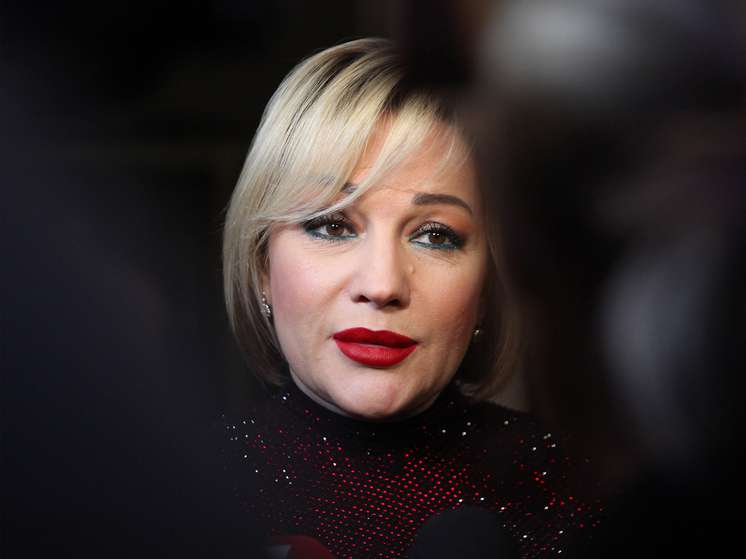 Буланова раскрыла секрет счастливого брака: «Уступить, не спорить»