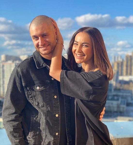 Бузова все же уколола Даву и Краймбрери после новости о свадьбе: «Все на своих местах»