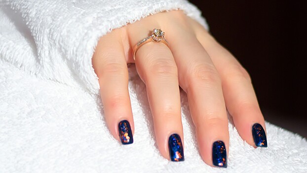 Перечислены самые трендовые идеи маникюра