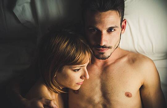 Мужчины обсудили главную ложь партнерш во время секса