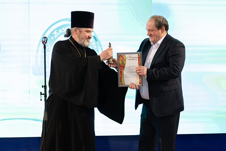 Чувствовать плечо рядом: как Югра создала систему поддержки беременных