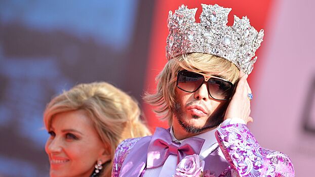 61-летний Сергей Зверев показал фото в трусах