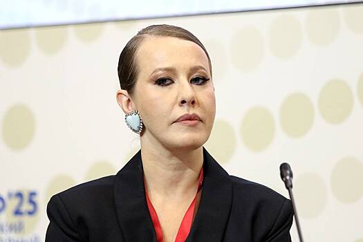 Историк моды рассказал, сколько стоил образ Собчак на показе в Милане