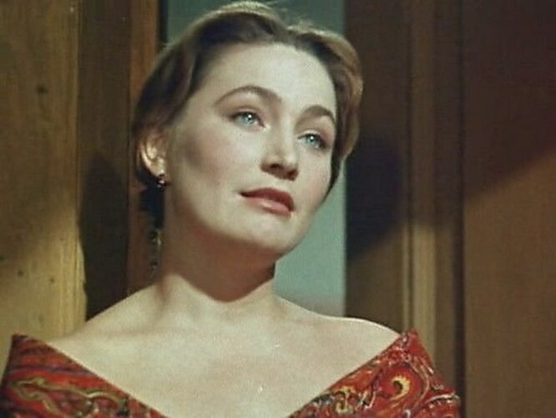 Дарил бриллианты и обещал достать звезду с неба: почему Хитяева отказалась от ухаживаний греческого миллиардера