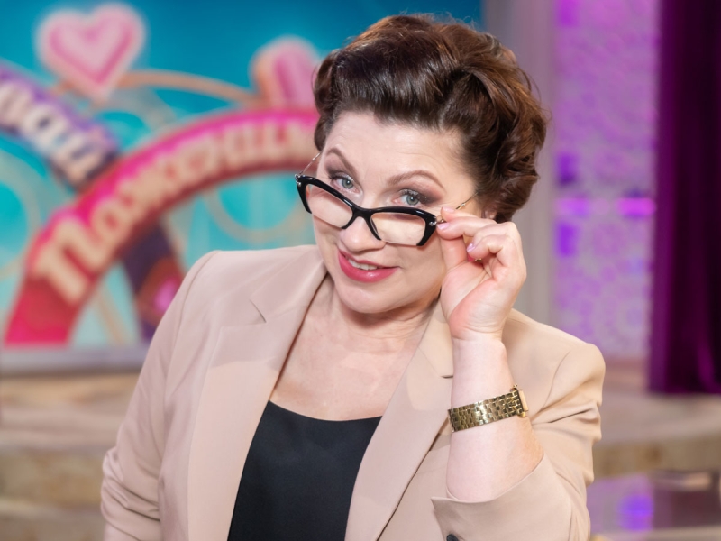 «Дебилит»» у компа, передвигается на «Ладе»: 35-летнего сына Розы Сябитовой вычеркнули из списка завидных женихов