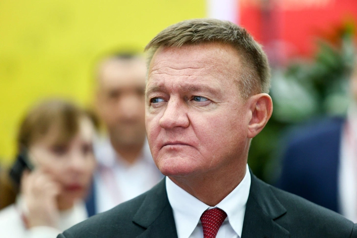 Девушка экс-министра Старовойта не пришла на похороны — у гроба плакала его экс-жена