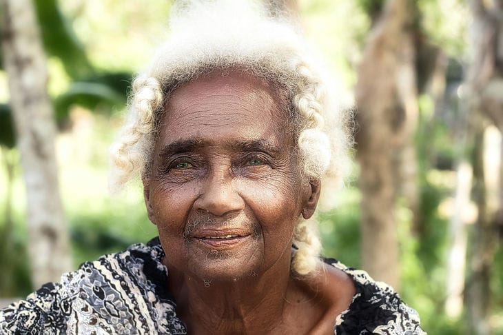 Доказано: поседеть можно и в 20! Главные причины появления седых волос, о которых вы не догадываетесь