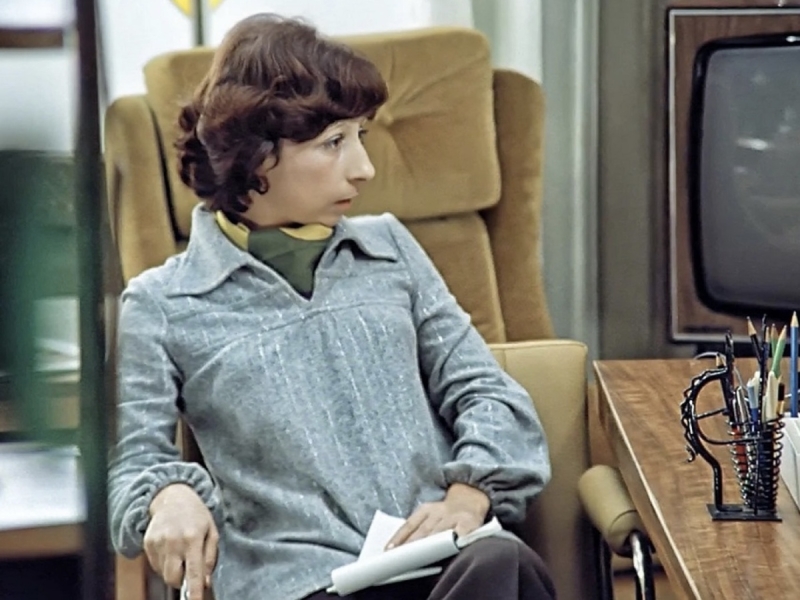 Эльдар Рязанов вырезал из «Служебного романа» важный момент, который многое объяснял 