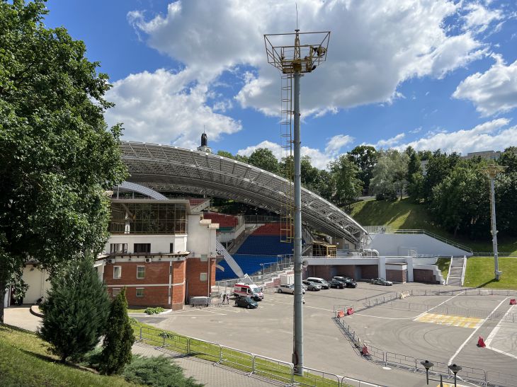 Елена Ваенга извинилась перед поклонниками: что произошло