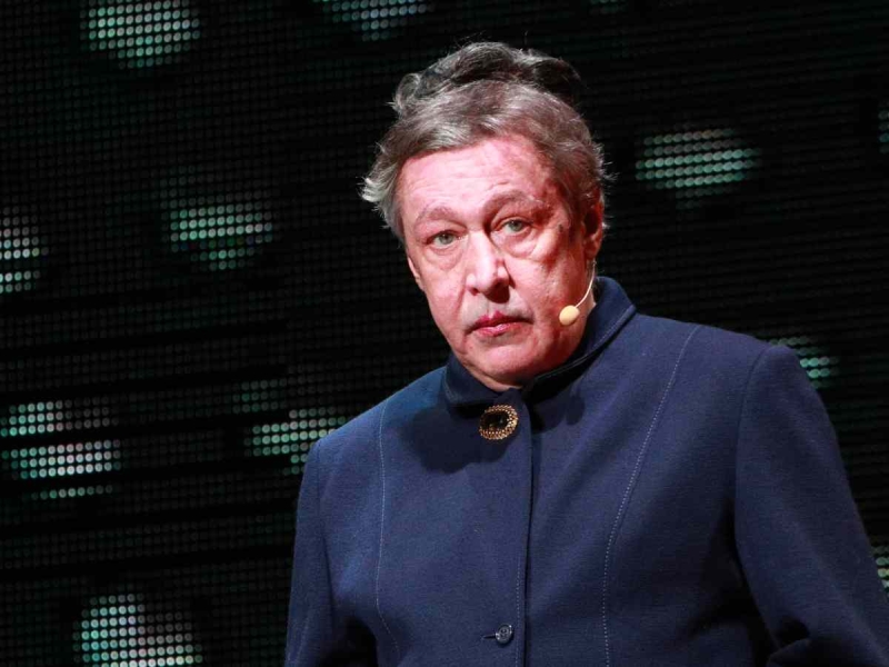 «Ему надо прийти в себя»: что происходит с Михаилом Ефремовым на фоне новости о разводе