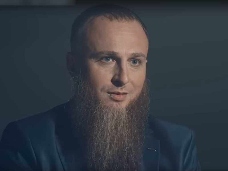 «Есть другая сторона»: вот что движет оскандалившимся многоженцем Иваном Суховым