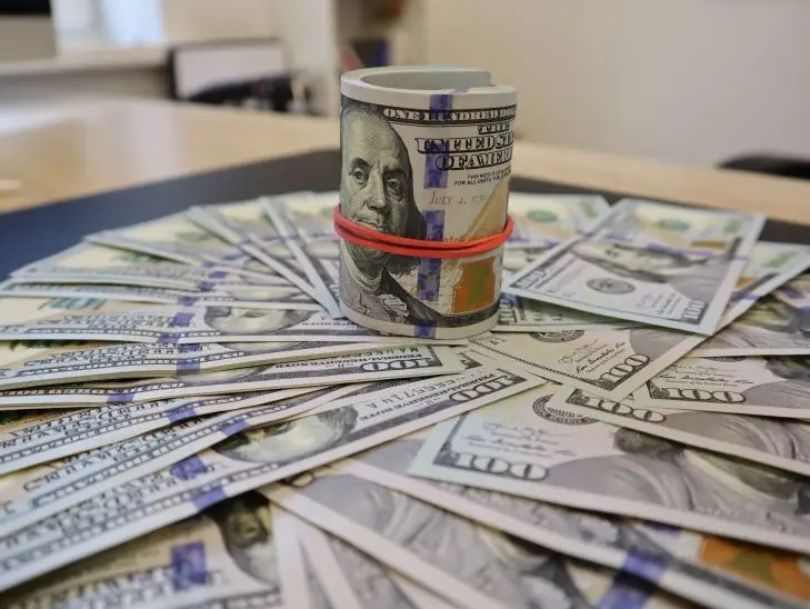 Есть два сценария: что будет с долларом после переговоров Путина и Трампа