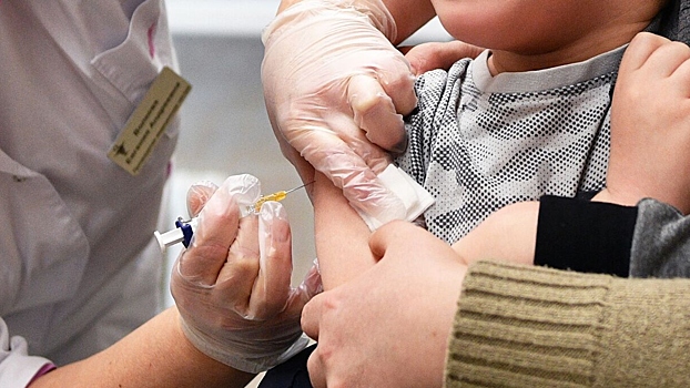 Как родители могут обыграть страх ребенка перед вакцинацией