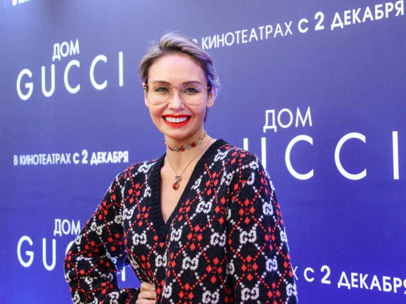 «Фантазия, остановись»: Ляйсан Утяшева задрала ноги на камеру и взбудоражила народ