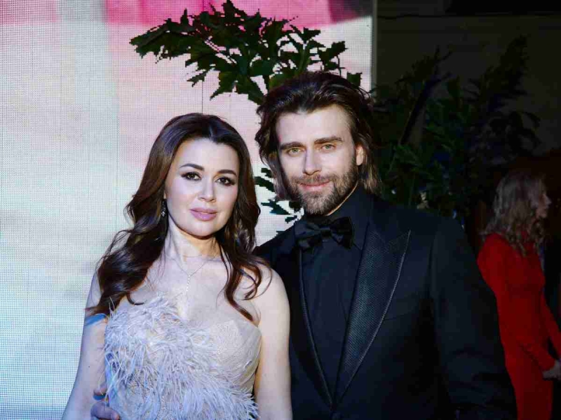 Фигуристка или артистка? Петр Чернышев отвел дочь от Анастасии Заворотнюк в театральную студию