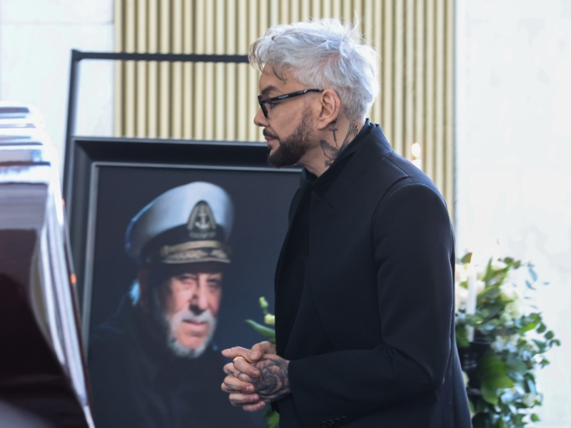 «Филипп осунулся, похудел»: домработница бьет тревогу после смерти Бедроса Киркорова