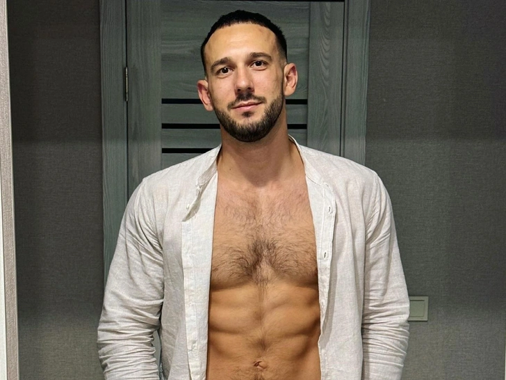 Фитнес-тренер умер во время челленджа: он набирал вес, чтобы эффектно его сбросить