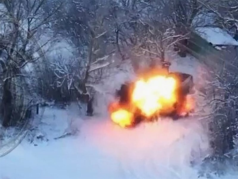 «Фронт начал сыпаться»: ВС РФ разрезали группировку ВСУ в районе Суджи на две части