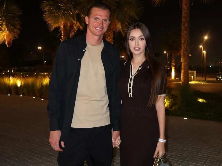 Гипноз на 6 миллионов: мама Дмитрия Тарасова стала жертвой мошенников