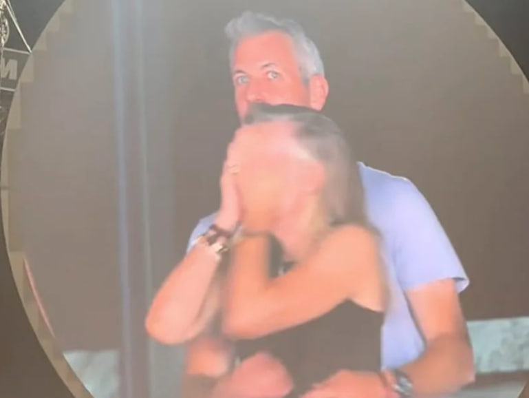 Глава Astronomer Энди Байрон ушел в отставку после раскрывшейся на концерте Coldplay измены