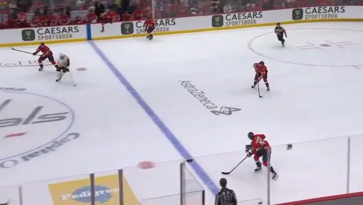 Голевой пас белоруса Протаса и броски россиянина Овечкина не спасли «Вашингтон» от поражения на старте НХЛ