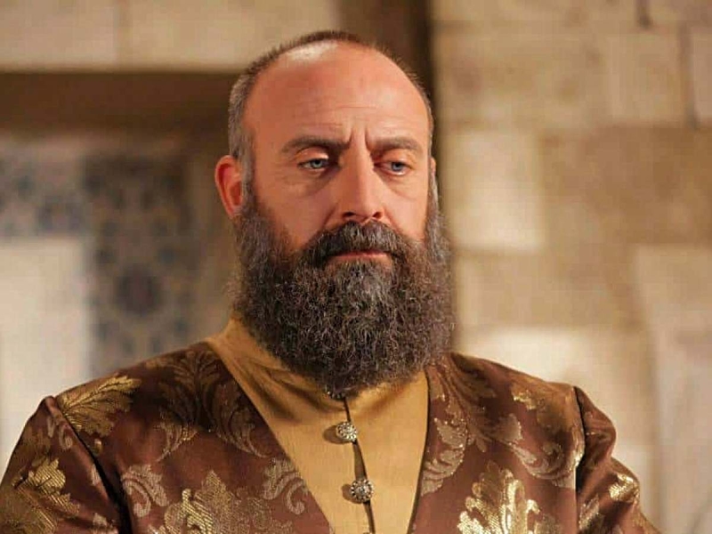 Халиту Эргенчу, сыгравшему султана Сулеймана в «Великолепном веке», дали тюремный срок: подробности