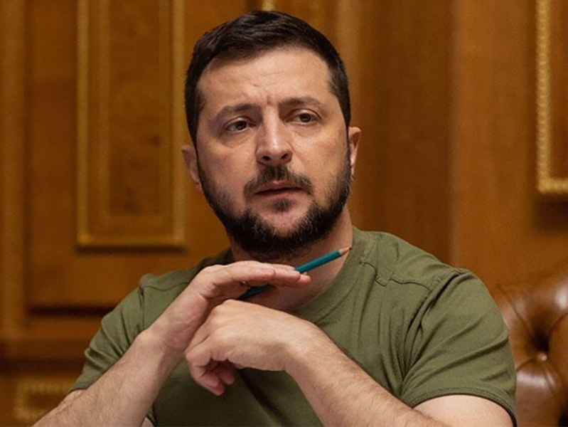 «Я готов сидеть напротив Путина за столом переговоров»: Зеленский заявил о готовности к встрече с президентом РФ и назвал условие