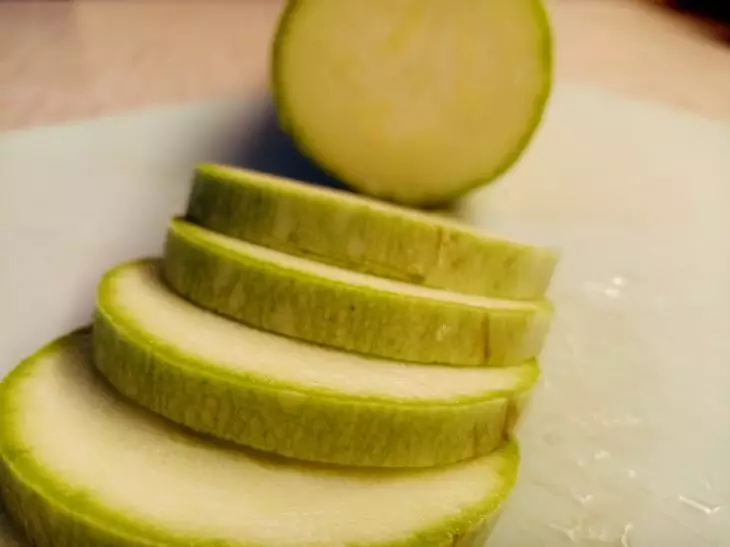 Как приготовить икру из кабачков лучше магазинной: простой рецепт для длительного хранения