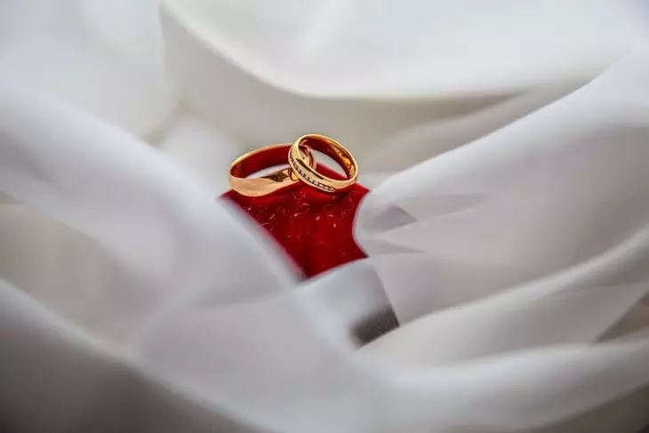 Как сын Муцениеце отреагировал на новость о предстоящей свадьбе мамы: информация от адвоката Даниеловой