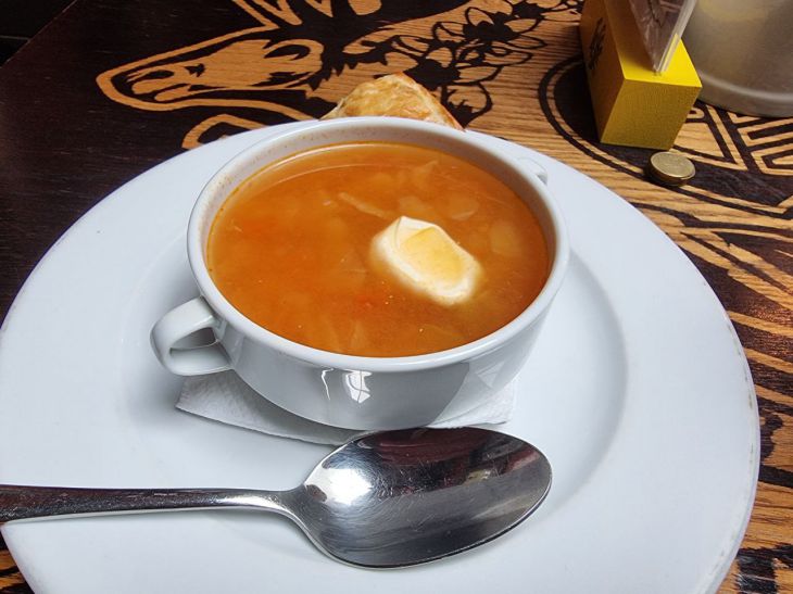 Как за 30 секунд сделать любой суп насыщенным: трюк шеф-повара для ленивых