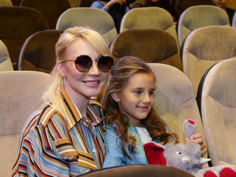 «Какое-то раннее созревание»: поклонники в шоке от «бесконечных» ног 13-летней дочери Орбакайте