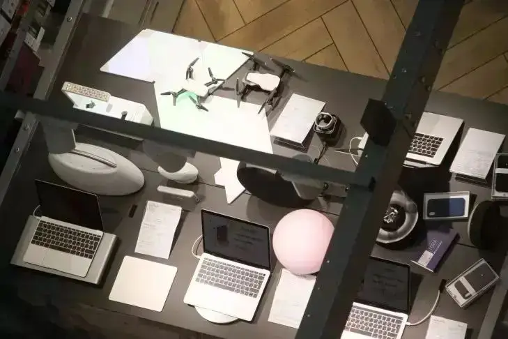 Когда работа перестает быть спасением: как девушка выгорела на офисных дедлайнах и нашла силы уйти