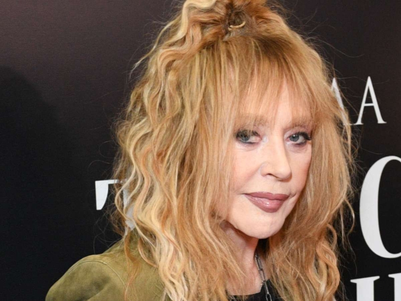 Копит миллионы и переводит за границу: как Алла Пугачева продолжает обогащаться в России